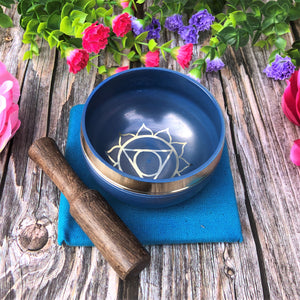 Singing bowls are used worldwide for meditation, relaxation, music, and personal well-being. Use in your sacred space or add sound healing to your massage, yoga, reiki, chakra balancing, or acupuncture sessions.